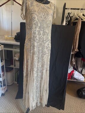 Pisarro Nights Vintage Beaded Sequin Maxi Dress 10P Champagne Silver Formal Y2K